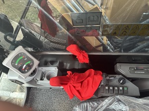 Miniexcavadora usada CAT308E2 a la venta, buenas condiciones de trabajo con motor central y componentes del motor, excavadora CAT308C CAT308D incluida - Product Image 3