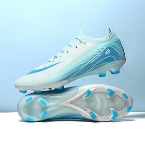 Chaussures <span class=keywords><strong>de</strong></span> football à coupe sans couture avec tige synthétique et semelle extérieure en caoutchouc, disponibles en version basse avec crampons AG/TF, unisexe, adaptées à l'entraînement sur gazon synthétique. - Product Image 4