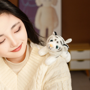 Adorable Peluche de Tigre Suave para Niños, Juguete de Peluche para el Hombro, Regalo de Cumpleaños para Niños de 14 Años en Adelante, 31cm-50cm - Product Image 3