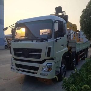Camión Grúa Dongfeng 8*4 de 12 Ruedas con Elevador de 16 Toneladas para Logística y Proyectos de Construcción - Product Image 4
