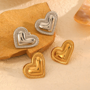 Heart Shaped <b>Stud</b> <b>Earrings</b> Gold <b>Silver</b> Zinc Alloy Fashion Jewelry Gift for Women - Product Image 1