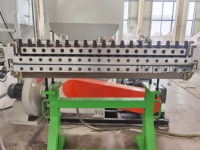 JWELL Ligne de production d'extrusion de panneaux moussants en PVC à trois couches de 1220mm Fabricant de machine d'extrusion de panneaux muraux en PVC WPC