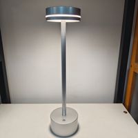 Lampes de table LED modernes de haute qualité à commande tactile en métal pour la décoration de la maison, restaurant - Alimentation AC/DC en aluminium pour chevet et bar