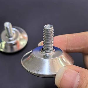 ล้อเฟอร์นิเจอร์สแตนเลสแบบปรับได้ 6x15x30 มม. พร้อมแผ่นยางสำหรับโต๊ะ เก้าอี้ ตู้ ดีไซน์เรียบง่าย - Product Image 3