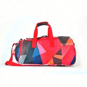 Sacs de sport personnalisés de luxe, imperméables, impression par sublimation, pour le sport, le yoga, la gym, les voyages d'une nuit - Product Image 5