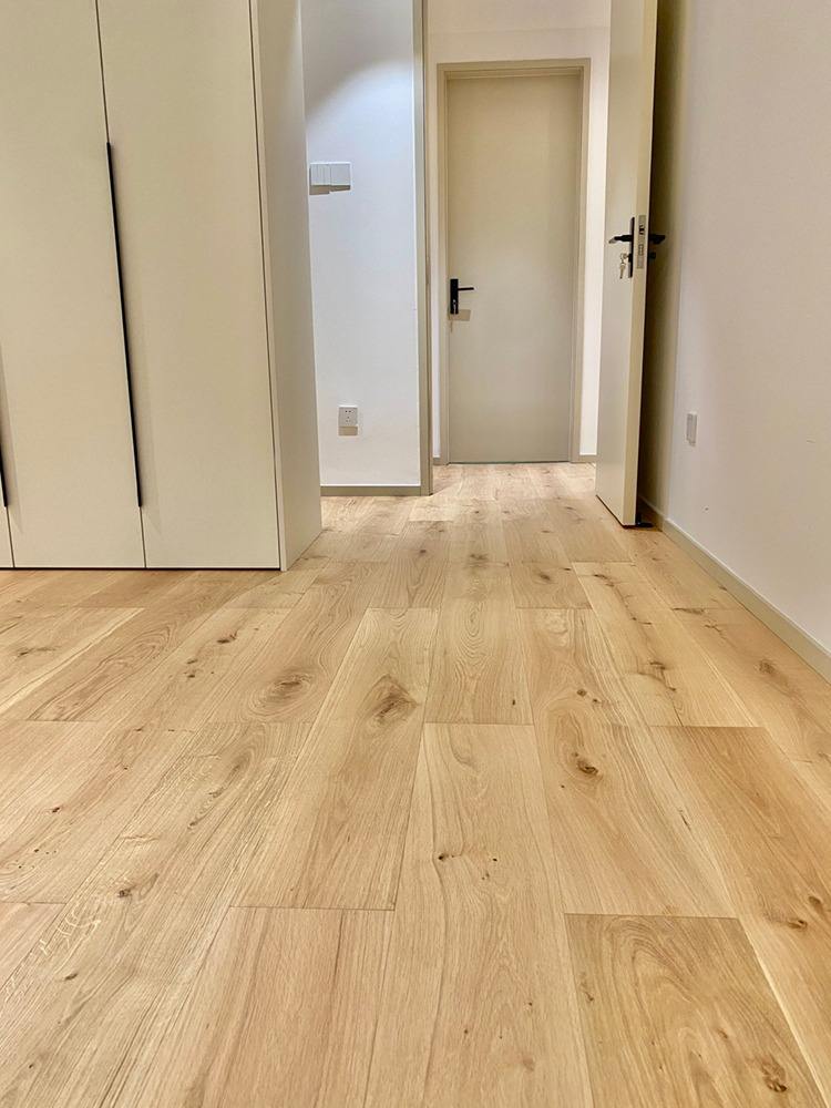 Top pure three-layer: [1900*190*15/3mm.]; 1㎡