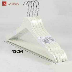 Perchas <span class=keywords><strong>de</strong></span> Madera <span class=keywords><strong>y</strong></span> Acero Inoxidable Antideslizantes <span class=keywords><strong>de</strong></span> Alta Calidad, Venta al por Mayor <span class=keywords><strong>de</strong></span> Fábrica Lavinia - Product Image 3