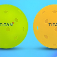 Balles de pickleball prêtes à être expédiées, logo personnalisé, rotomoulées en PE, 40 trous, 74 mm, 26 g, pour entraînement en intérieur et en extérieur