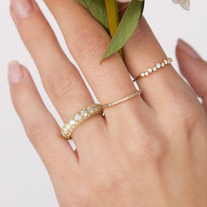 RINNTIN Galvanisierung 925 Sterling-Silber 14K vergoldet rund Solitaire kubischer Zirkonium Verlobungsring Halo Verlobungsring Größe - Product Image 4