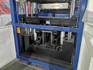 Guangchuan Chất lượng cao động cơ <span class=keywords><strong>servo</strong></span> bơm hông PP Pet PS cup Bát chân không hình thành máy Siemens PLC Yaskawa <span class=keywords><strong>servo</strong></span> Motor 20-35 - Product Image 5