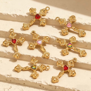 Colgantes y dijes de moda de acero inoxidable 316L chapados en oro PVD de 14K y 18K personalizados para hacer pulseras y dijes de cruz para la creación de joyas. - Product Image 3