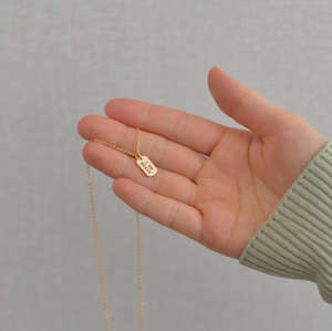 ターニッシュフリーI AMブレイブ十分に強い魅力的な引用ネックレスカスタム刻印犬タグ自己愛ネックレスゴールド - Product Image 6