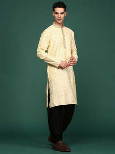 Nouvelle conception de kurta brodée pour femmes, style royal vintage, par Ramas Kurtis, pour les occasions festives et les mariages, séchage rapide, été, Rajasthan - Product Image 3
