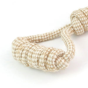 Jouet pour animaux de compagnie unique, balle de 38 cm, blanc cassé, lancée à la main, construction durable et sûre - Product Image 3