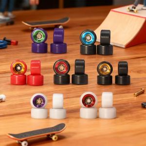Roues de fingerboard CNC haute vitesse en POM avec roulements ABEC-7, technologie de moulage par gravité – Pièces de skateboard durables et haute performance pour - Product Image 4