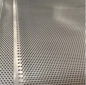 Maille perforée en acier inoxydable 304L, surface embossée, largeur 1800 mm, personnalisable, excellente maniabilité, coutures soudées percées, poinçonnée - Product Image 3