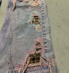 남자의 빈티지 고딕 스트리트 패션 청바지 맞춤 의류 제작 브랜드 눈물 패치 프린지 느슨한 남자 친구 맞춤 - Product Image 5