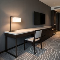 Meubles d'hôtel sur mesure, mobilier de chambre d'hôtel avec bureau incrusté de cuir et tête de lit moelleuse pour chambre de luxe 5 étoiles