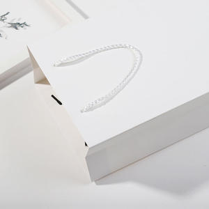 Bolsa <span class=keywords><strong>de</strong></span> <span class=keywords><strong>Papel</strong></span> Kraft Resistente con Logotipo Personalizado, <span class=keywords><strong>Mini</strong></span> Bolsa <span class=keywords><strong>de</strong></span> Regalo para Compras con Diseño <span class=keywords><strong>de</strong></span> Estrella <span class=keywords><strong>de</strong></span> Cinco Puntas - Product Image 6