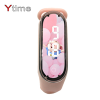 Ventas directas de fábrica-Nuevo reloj digital Marvel Spider Man Iron Man para niños Niños Sport Oval Case Flip Projection Toy