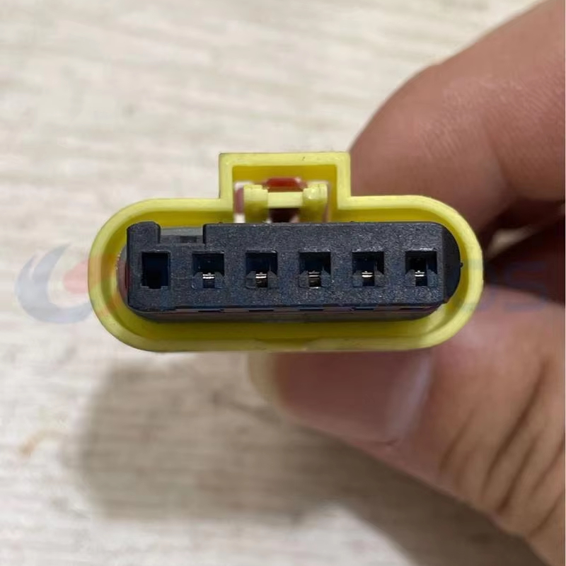 Car Connector For radar has one dead hole and six pins CT6-0016M-8
