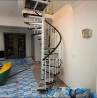 Escaliers en spirale modulaires en acier galvanisé, anti-rouille, préfabriqués, modernes, personnalisés, pour villa, appartement, loft