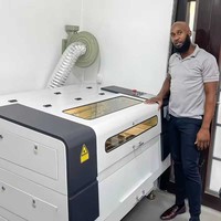 Machine de découpe et de gravure laser CO2 automatique 50W-150W, refroidie par eau, Cypcut CNC, haute précision, acrylique, bois, cuir, tissu, carton