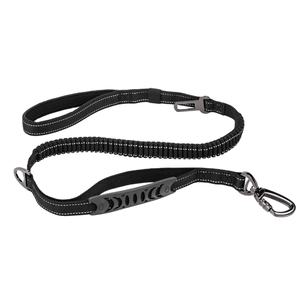 เชือกยืดหดได้สำหรับสุนัขสายหนังสีดำแบบปรับแต่งได้ - Product Image 1