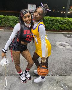 Conjunto de 2 Piezas de Jersey para <span class=keywords><strong>Mujer</strong></span> de Talla Grande, Diseño Nuevo, Estampado de Baloncesto, Shorts de Ciclista, Top Corto con Cordones y Shorts Ajustados - Product Image 3