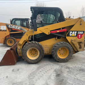 Chargeuse compacte Caterpillar CAT226B CAT236D d'occasion de haute qualité 246C/226/249/259 Moteur ENERPAC - Bon état Vente en stock - Product Image 1