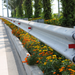 Sistema de Barrera de Seguridad para Carreteras Galvanizado por Inmersión en Caliente, Barrera Anticollisiones Tipo W, Barrera de Seguridad Vial de Acero para Protección del Tráfico - Product Image 1