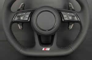 Volant en cuir perforé S-Line avec palettes de changement de vitesse pour Audi A3 A4 <span class=keywords><strong>A5</strong></span> A6 Q3 Q5 Q7 R8 A7 RS6 A8 S/RS Series - Product Image 4