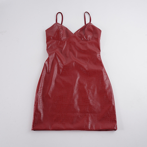 Robe courte moulante en cuir brillant effet crocodile, décolleté plongeant, cintrée à la taille, style sexy pour soirée en boîte de nuit - Product Image 6