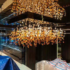 Lustre moderne en cristal doré, luminaire LED suspendu pour grand salon, décoration, blanc chaud 2700K, couvercle en acrylique, base en métal - Product Image 4