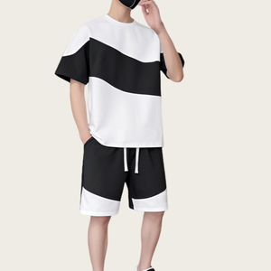 <span class=keywords><strong>Ensemble</strong></span> t-shirt à manches courtes personnalisé cool et beau pour les garçons en été jumelé avec un short décontracté ample noir et blanc - Product Image 1