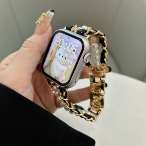 Tschick, correa de Metal de lujo para Apple Watch, pulsera de perlas, cadena <span class=keywords><strong>Iwatch</strong></span> <span class=keywords><strong>8</strong></span> 7 6 5 4 SE 40 <span class=keywords><strong>41</strong></span> 44 45mm, muñeca dulce de cuero para mujer - Product Image 2