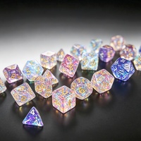 Ensemble de dés en résine rose gelée avec chiffres émeraude, dés polyédriques pour jeux de rôle RPG, accessoires