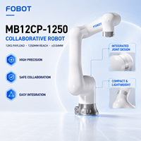 FOBOT 12kg Ağır Yüklü İşbirlikçi Robot Kolu 1250mm Erişim Mesafesi IP67 Su Geçirmez 6 Eksenli CNC Makine Bakım Robotu