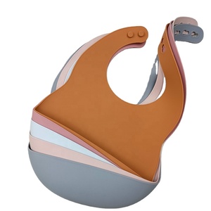 Bavoirs en silicone imperméables OEM&ODM en stock, bavoirs pour bébé personnalisés OEM imprimés, sans BPA, logo personnalisé - Product Image 1
