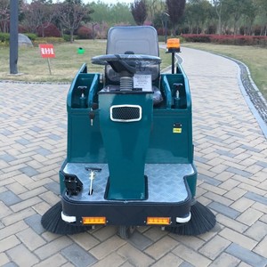 Ride-on Street <b>Cleaning</b> <b>Machine</b> Industrial <b>Floor</b> Road BS1050 Ride-on - Product Image 2