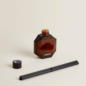 Tùy Chỉnh Sang Trọng 100Ml 150Ml <span class=keywords><strong>200Ml</strong></span> Tinh Dầu Hương Liệu Hương Thơm Khuếch Tán Chai Rỗng Hổ Phách Thủy Tinh <span class=keywords><strong>Reed</strong></span> Nước Hoa Khuếch Tán Chai - Product Image 4