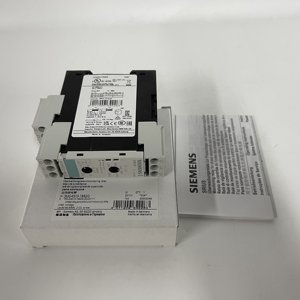 SIEMENS Phase Sequence Monitoring Relay 3UG4513-1BR20 - Product Image 1