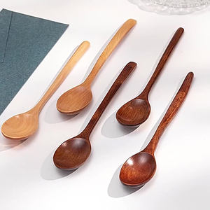 Cepillo hueco <span class=keywords><strong>de</strong></span> nailon con logotipo personalizado <span class=keywords><strong>de</strong></span> fábrica Estilo rizado Desenredante Definir peinado para el hogar y el saló - Product Image 2