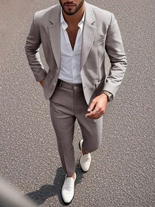 <span class=keywords><strong>Traje</strong></span> de Dos Piezas Personalizado con Logotipo, Color <span class=keywords><strong>Verde</strong></span> <span class=keywords><strong>Claro</strong></span>, Corte Entallado, <span class=keywords><strong>Traje</strong></span> de Poliéster Texturizado Premium para <span class=keywords><strong>Hombre</strong></span> - Product Image 5