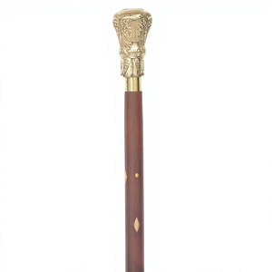 Bastón de lujo con diseño de grabado personalizado, mango de fácil agarre, hecho a mano, bastón de madera duradero para adultos, ideal para la hostelería. - Product Image 1