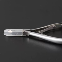 Pince à cuticules professionnelle en acier inoxydable, lame tranchante, coupe-cuticules, éliminateur de peaux mortes, pince à manucure pour salon de nail art