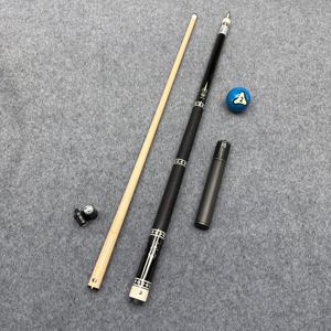 Queue de billard BLUE CARDAMOM 58 pouces avec extension, tube en carbone, fût en érable, embout en ébène, incrustation turquoise, pointe de 12,5 mm - Product Image 1