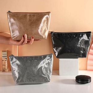 Sac de maquillage personnalisé en TPU Tyvek réutilisable et lavable 2025, sac de maquillage portable avec fermeture éclair, sac de rangement de voyage - Product Image 6