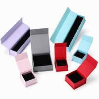 Boîte cadeau en carton magnétique personnalisée, emballage en papier écologique avec doublure pour collier, bague, pendentif, cadeaux