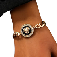 Nouveau Bijou Tendance 2026 : Ensemble Collier et Bracelet Classique à Pendentifs Têtes de Lion Géométriques Plaqué Or pour Femmes